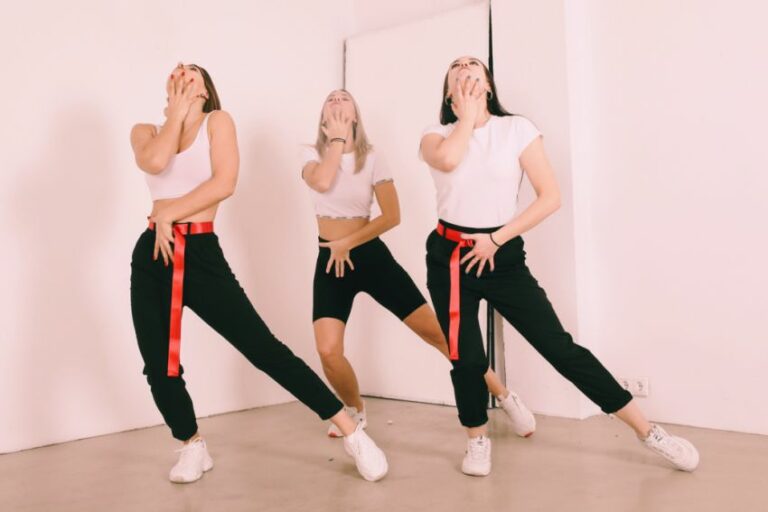 Cours de danse EVJF à Barcelone ️ Pole Dance, Flamenco, Salsa