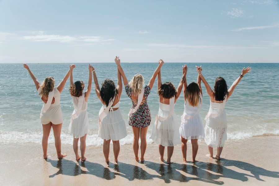 groupes de copines à la mer pour un evjf à montpellier